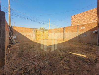 Casa para Venda, em Rio Claro, bairro Distrito Industrial, 1 dormitrio, 1 banheiro